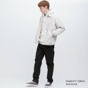 Uniqlo Regular Fit Chino Pantaloni Nere | IAHLZT635