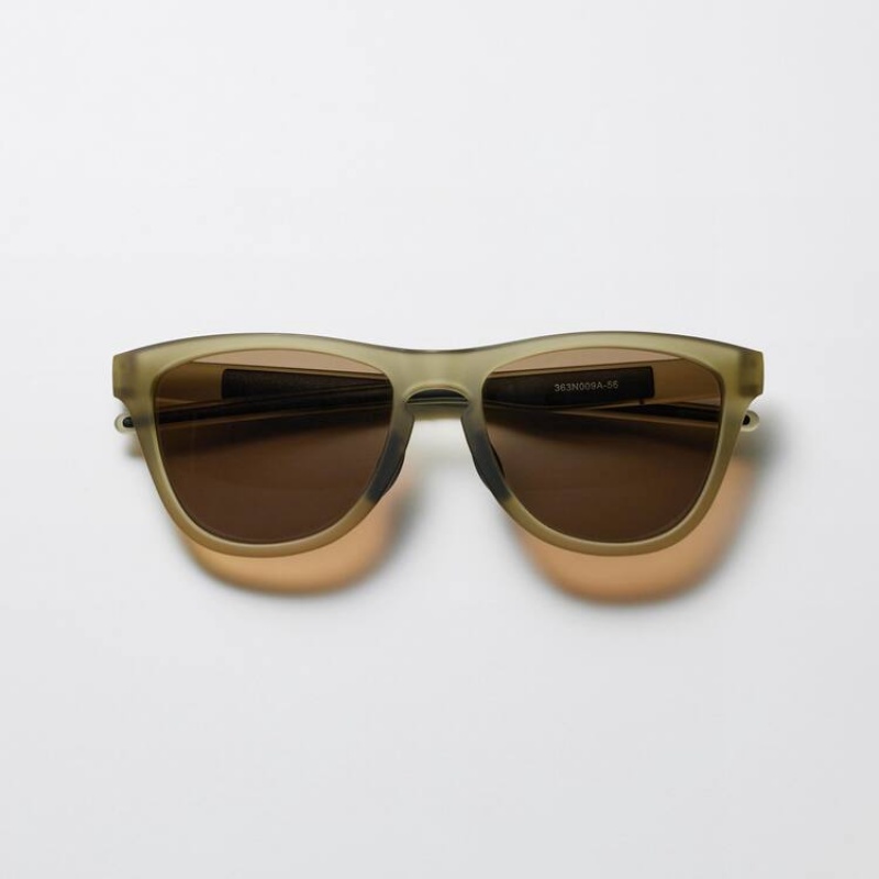 Uniqlo Wellington Sports Sunglasses Occhiali da Sole Verde Oliva | MGUFNZ490